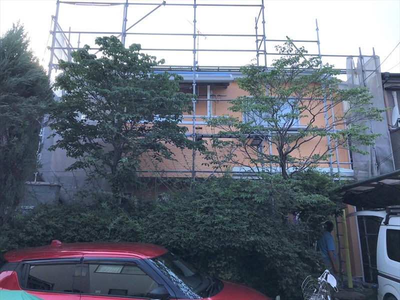 上尾市壱丁目の屋根・外壁塗装工事完了し仮設足場解体