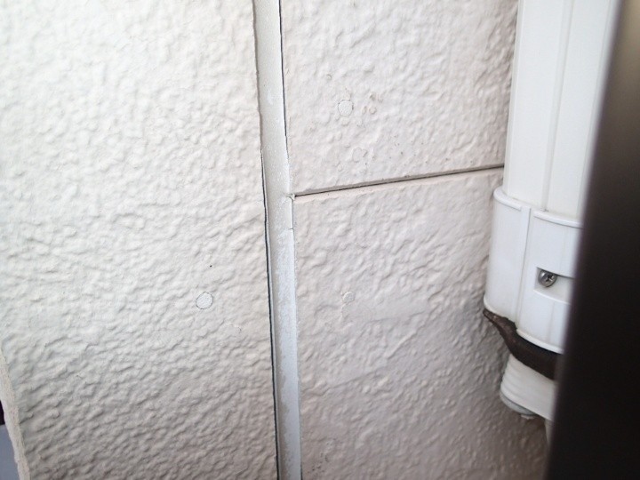 経年劣化によるコーキングの硬化