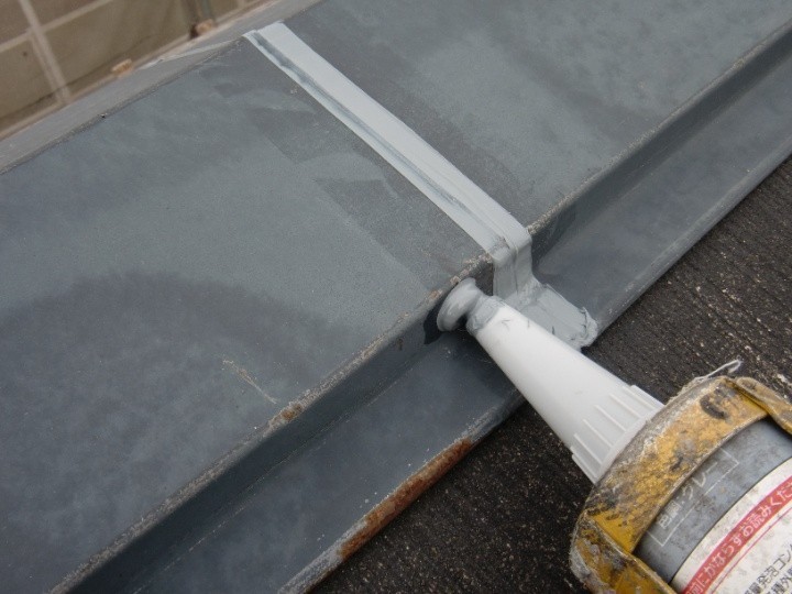 シーリング材を充填