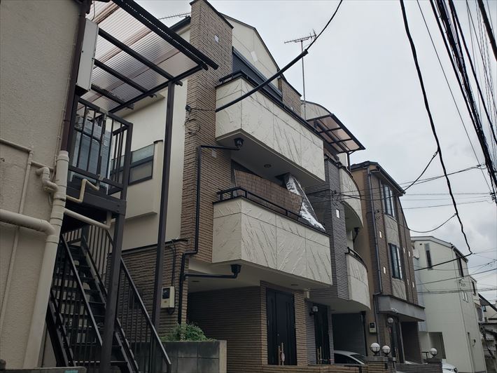 豊島区駒込にて日本ペイントのパーフェクトシリーズを使用した屋根塗装工事（パーフェクトベスト、ダークグレー）と外壁塗装工事（パーフェクトトップ、ND-104）を実施