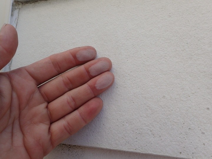 外壁にチョーキングが発生