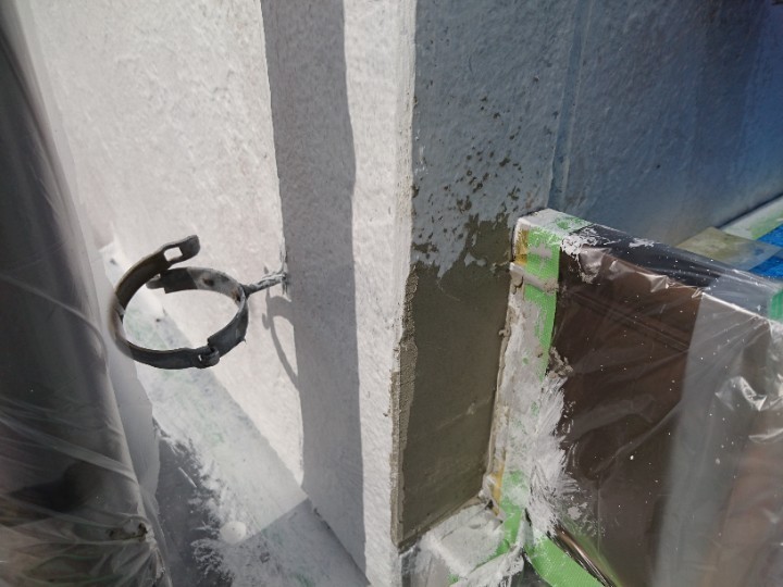 サイディングボードの破損部分は樹脂モルタルを使ってしっかり補修