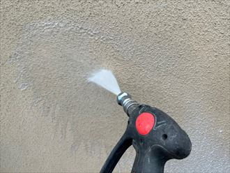 外壁塗装工事にて高圧洗浄