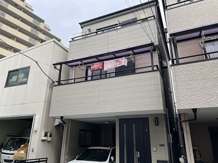 江東区東砂にてエスケープレミアム無機（N-85、SR-414）を採用したツートンカラーの外壁塗装を施工