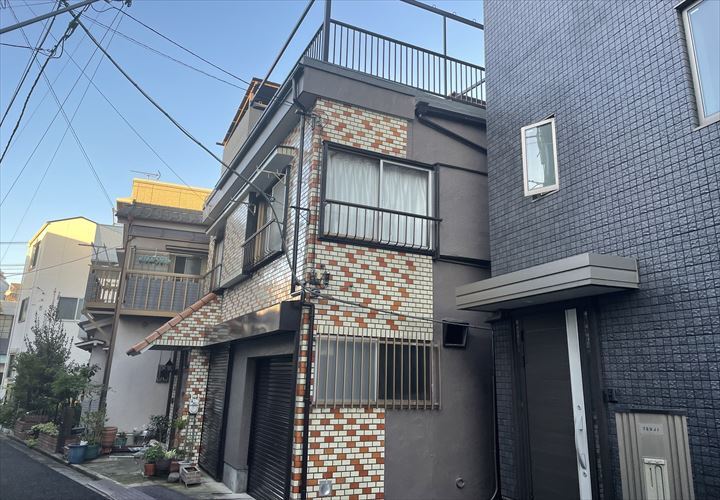 外壁塗装が完了した住居