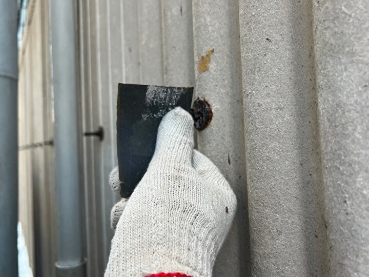 鉄部の下地処理(ケレン)作業