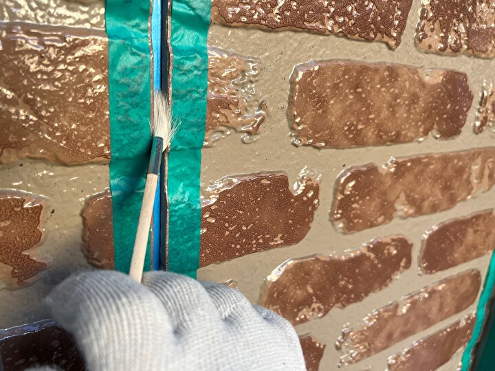 プライマーの塗布作業