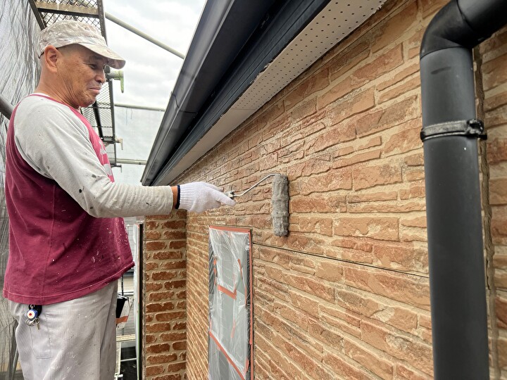 クリア塗装の作業風景