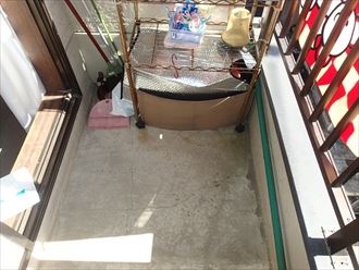 江戸川区西瑞江にて、防水機能を失ったベランダ部分にウレタン塗膜防水工事