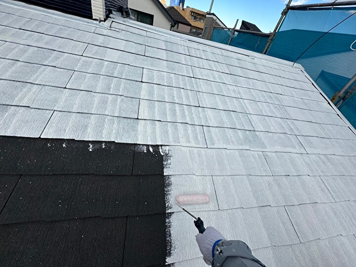 エスケー化研のマイルドシーラーEPOを使った下塗り作業