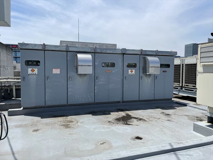 世田谷区中町にてシリコン塗料を使ってのキュービクル塗装工事のご提案をいたしました！