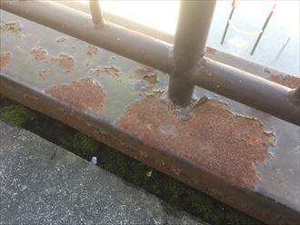 荒川区町屋にてアパートの鉄階段塗装のご相談、その調査に伺いました