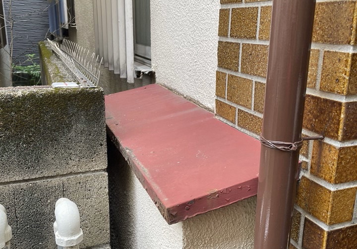 町田市旭町で玄関付近の板金部の部分塗装工事を実施！錆を抑える正しい手順と施工事例をご紹介！