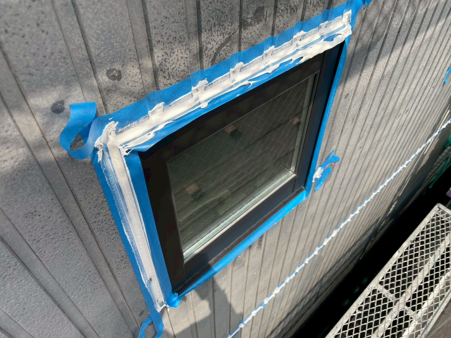 サッシ周り増し打ち