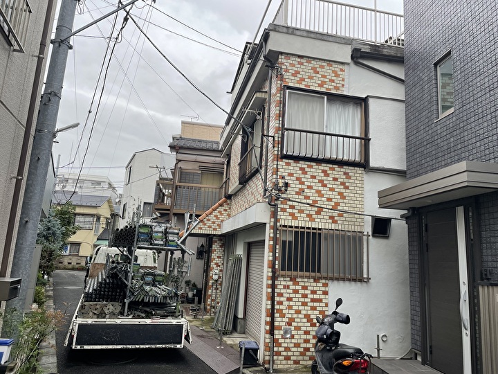 江東区大島でモルタル外壁の外壁塗装を行いました！使用塗料はエスケープレミアムシリコン（SR-414）
