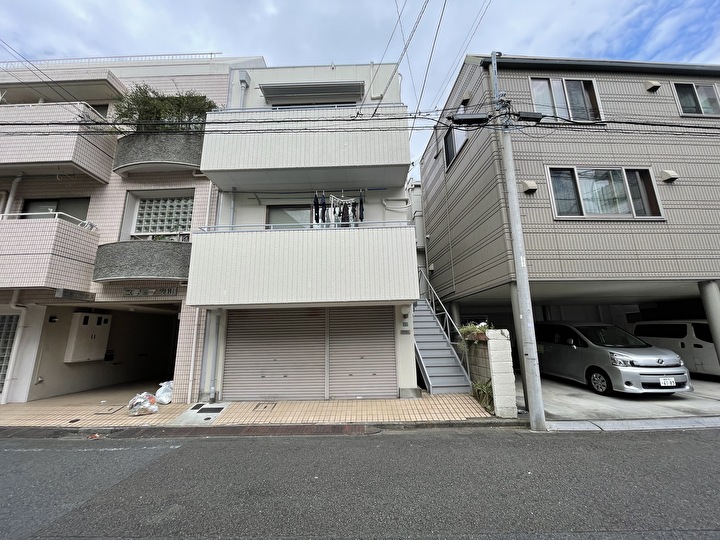 豊島区巣鴨にて日本ペイント「パーフェクトトップ（ND-104）」を活用しALC外壁の塗装工事を実施