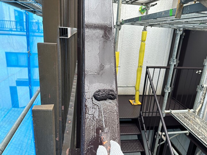 クリーンマイルドウレタンの上塗り作業