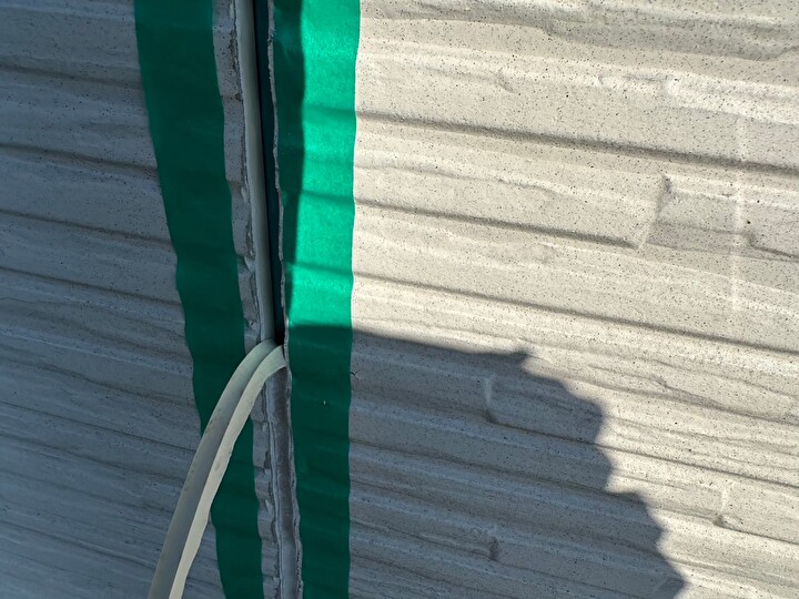 既存のシーリングの撤去