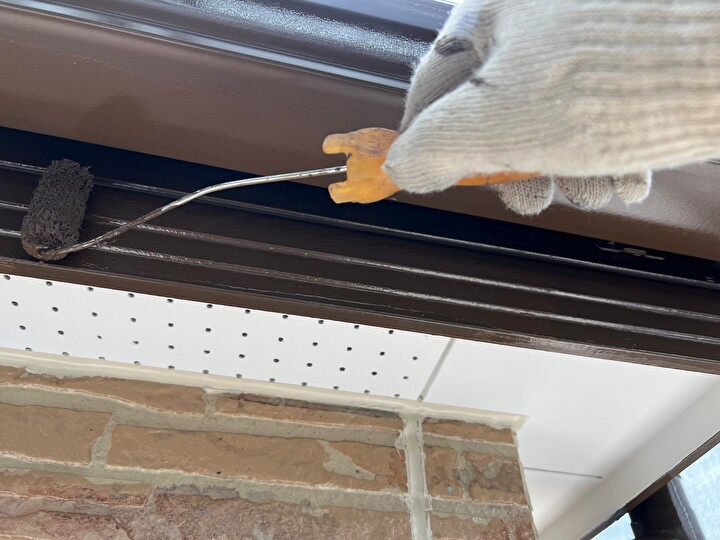 エスケー化研のクリーンマイルドウレタンの塗装風景