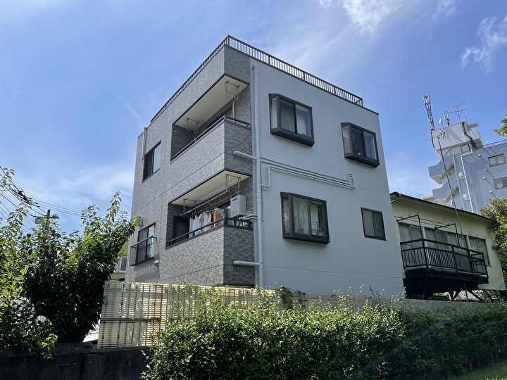 江東区亀戸にてALC外壁をエスケープレミアムシリコン（N-75）を採用した塗装工事を実施