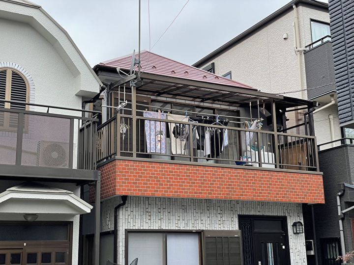 屋根塗装工事施工完了後の外観