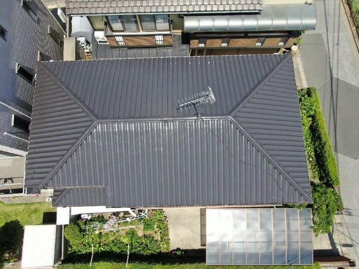 調布市にてファインパーフェクトベストを用いた屋根塗装工事を施工