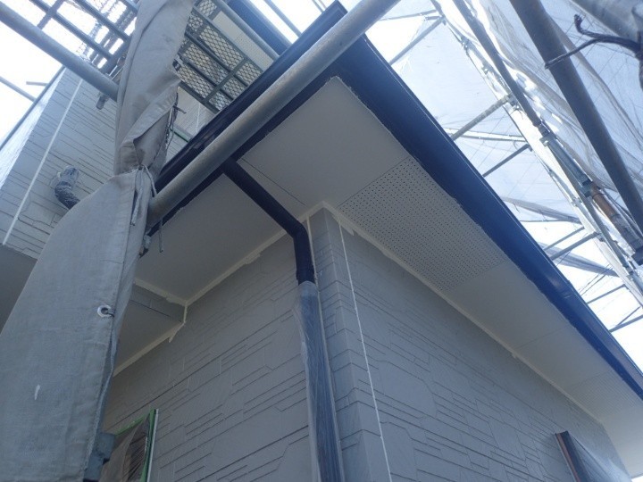 サッシや玄関ドアへ養生