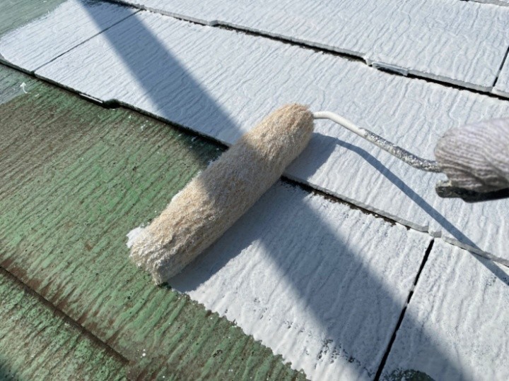 日本ペイントの遮熱塗料「サーモアイSi」を使用した屋根塗装