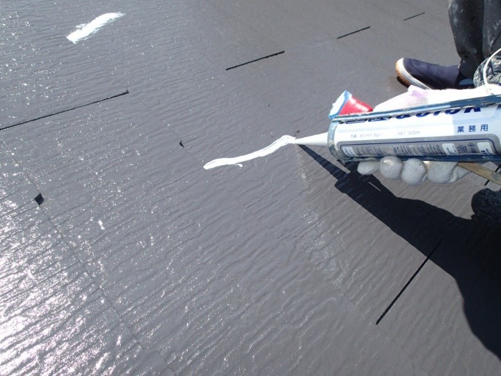 コーキングを充填