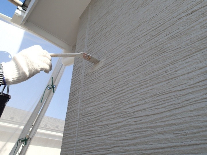 塗り漏れやムラへの補修作業