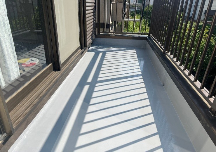 防水工事完了後のベランダの外観