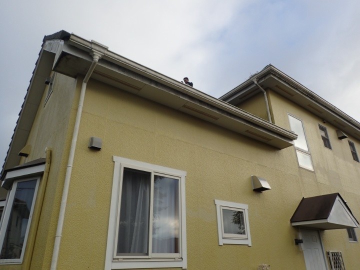 外壁塗装工事前の住宅の外観