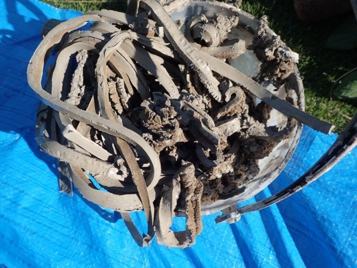 撤去した既存のコーキング