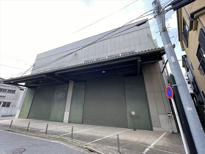 ALC外壁の外壁塗装工事前に現場調査