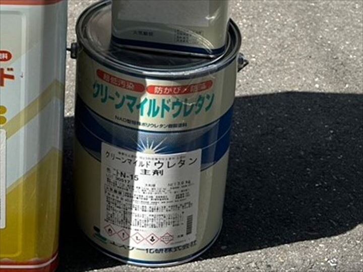 付帯部に使用する塗料はエスケー化研のクリーンマイルドウレタン