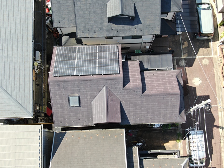 ドローンで撮影した屋根部