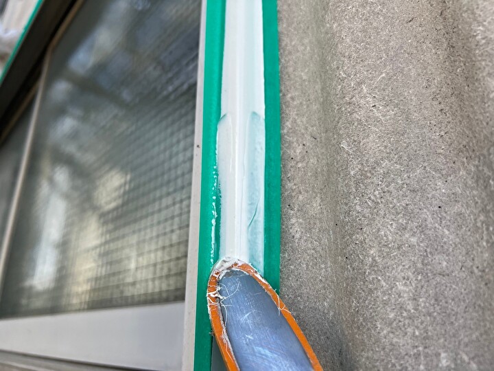 シーカジャパン株式会社製のMS1NB-LMのシーリング材を充填