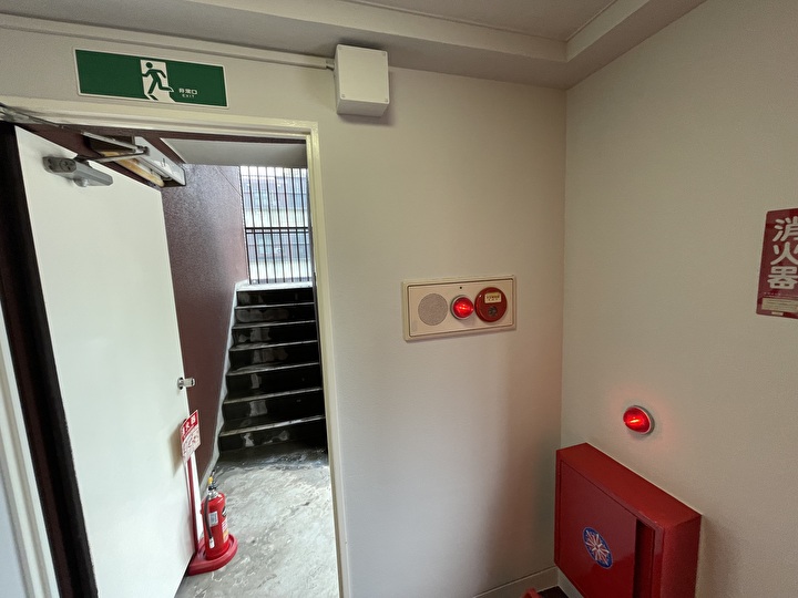 塗装工事後のマンションの内観