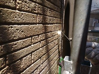 江戸川区｜外壁のクリア塗装の塗料はこんな色をしています