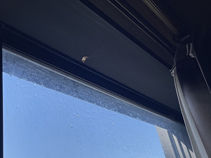 雨漏りが発生しているサッシ