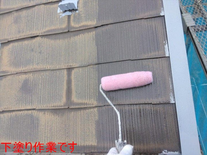 下塗り作業です