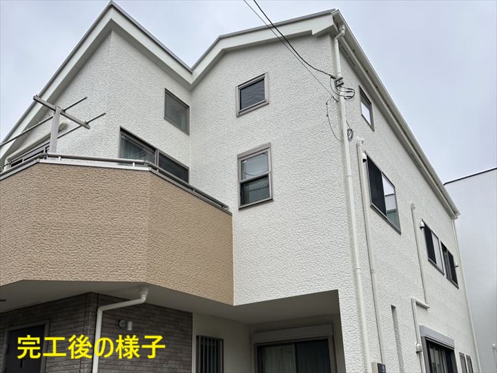 世田谷区祖師谷で外壁塗装と目地打ち替えを実施、苔・クラック・目地割れを補修した施工事例
