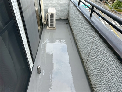 【練馬区旭町】バルコニーの雨漏りを「ウレタン通気緩衝工法」で修理！