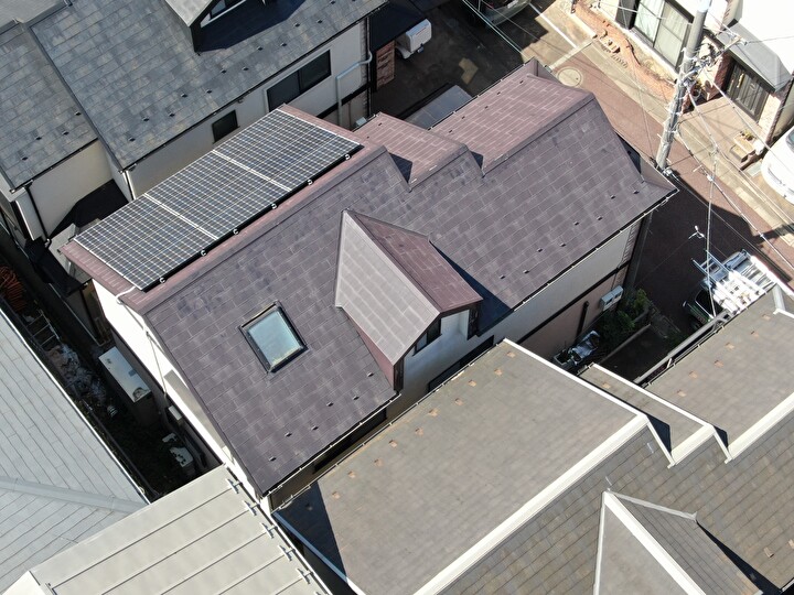 江戸川区南葛西にてエスケープレミアム無機ルーフ（RC-106）を用いた屋根塗装工事を行う