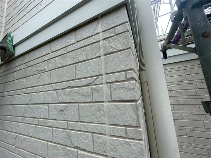 小金井市緑町で窯業系サイディングのひび割れた外壁目地を打ち替えし漏水不安を解消したシーリング工事
