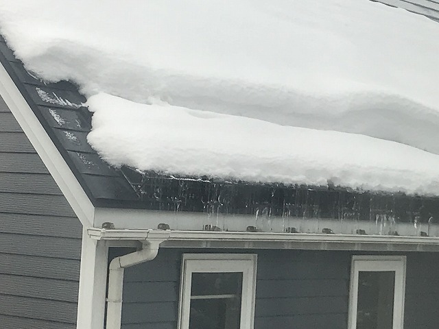 冬期間屋根の雪止め雨樋