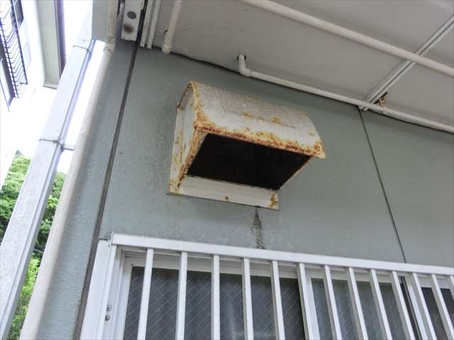 換気フードの錆