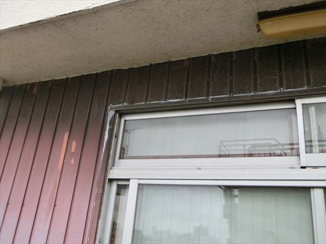 カラートタンの塗装