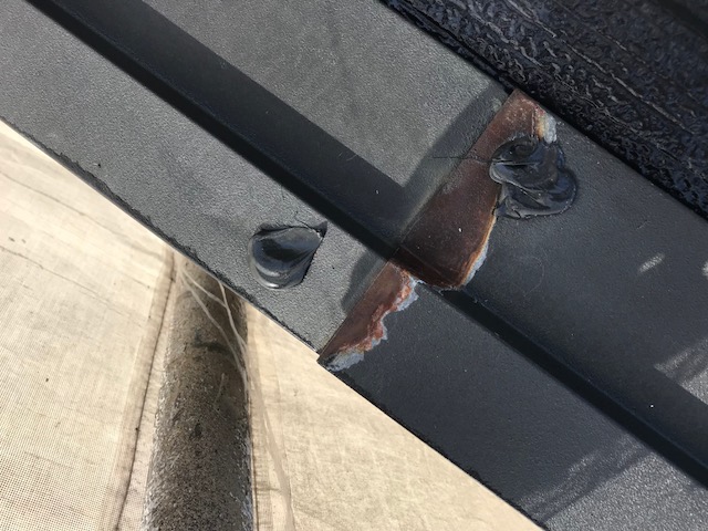 塩ビ被覆シートめくれ