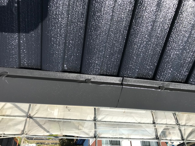 塩ビ被覆の上塗り